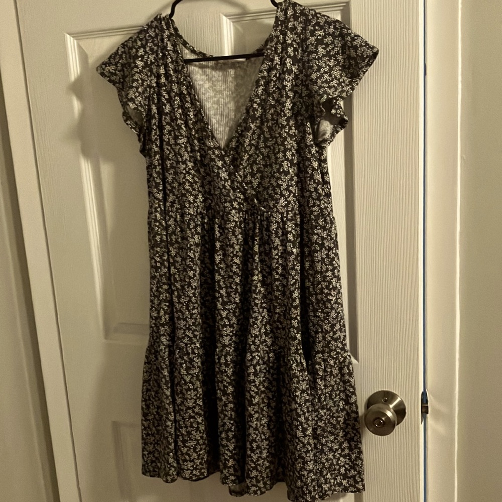 Mitty, Jessica Simpson, dress